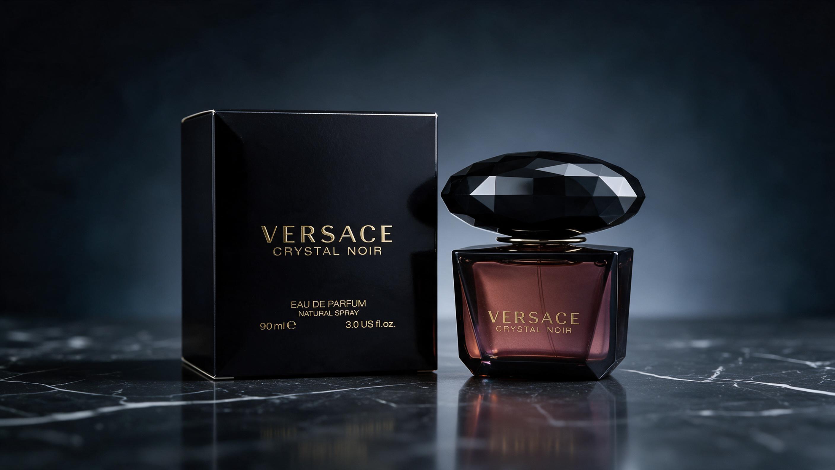 Versace Crystal Noir Parfüm Rehberi: Notalar, Kullanım ve Satın Alma İpuçları