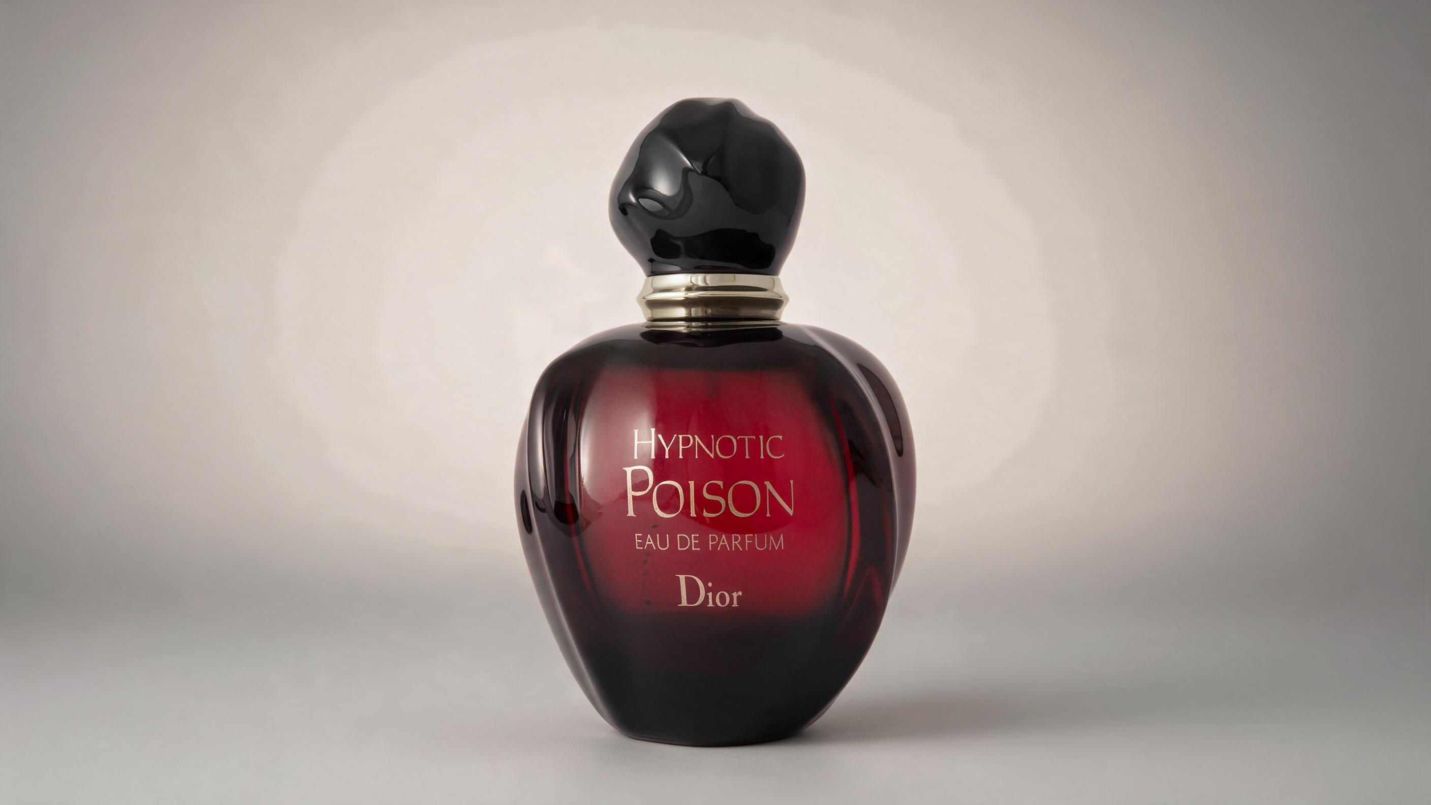 Hypnotic Poison Parfüm Rehberi: Notaları, EDT-EDP Farkı ve Seçim İpuçları