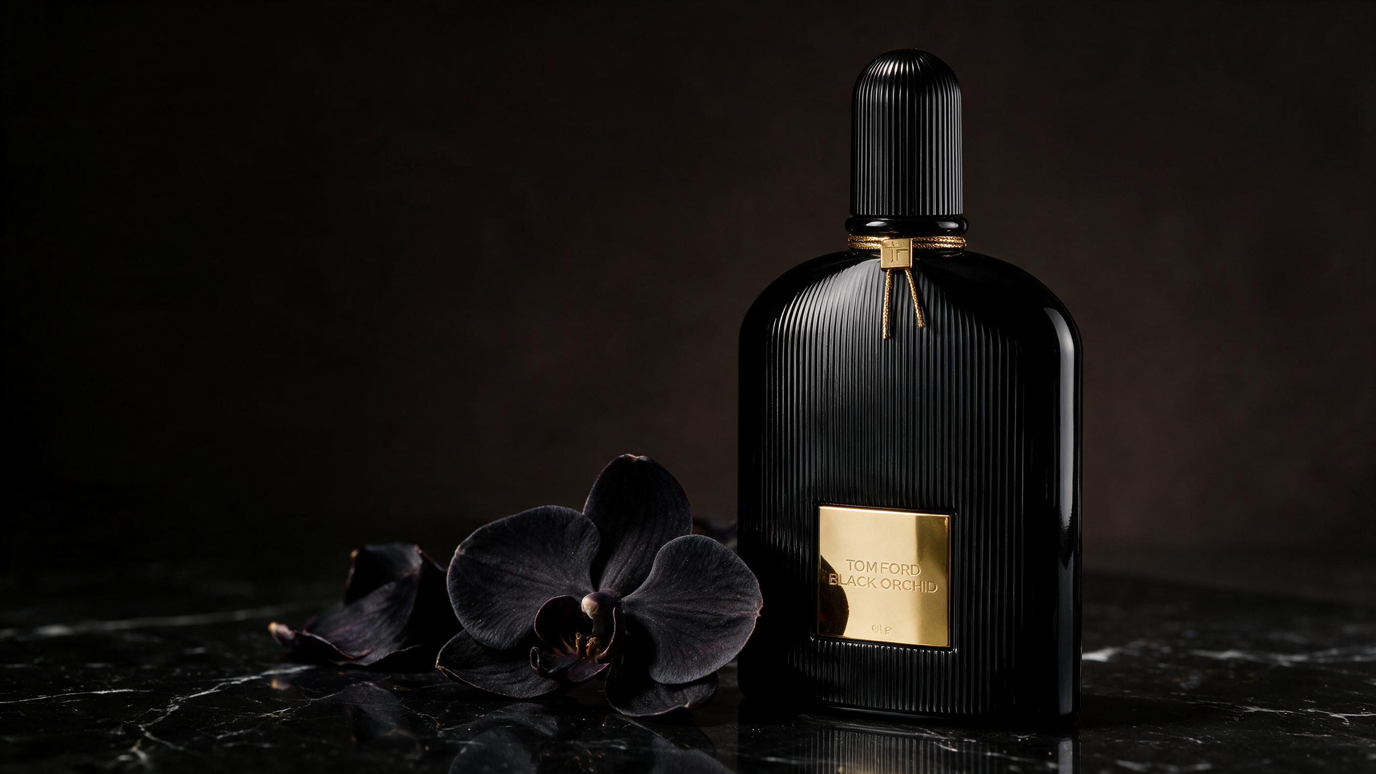 Tom Ford Black Orchid Parfüm Rehberi: Notalar ve Kalıcılık